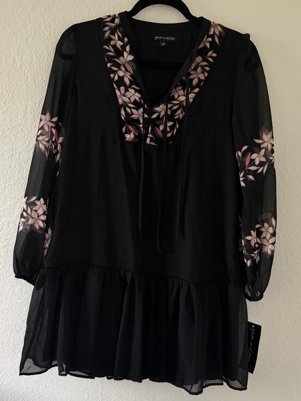 Sam and Jess long sleeved Floral Trim Black Sheer Tunic top size-S